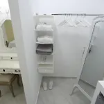 The White 4*