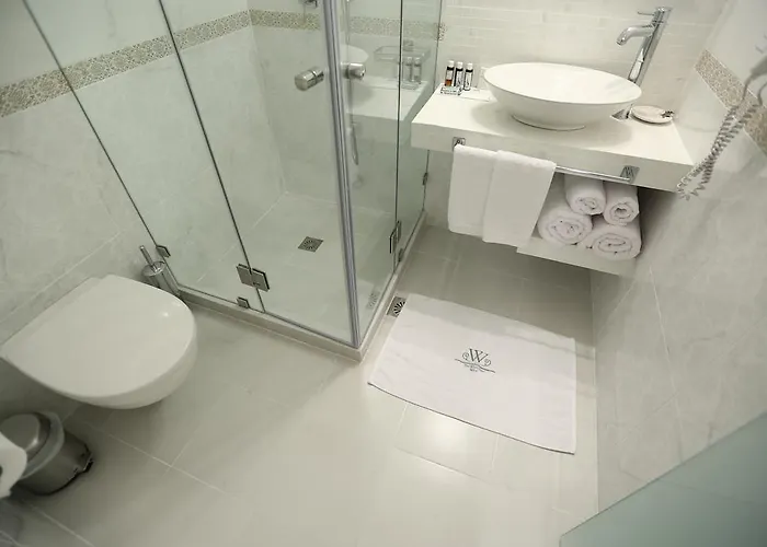 Oda ve Kahvaltı The White