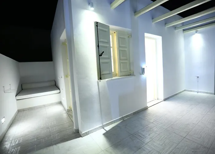 Oda ve Kahvaltı The White Adamantas (Milos)