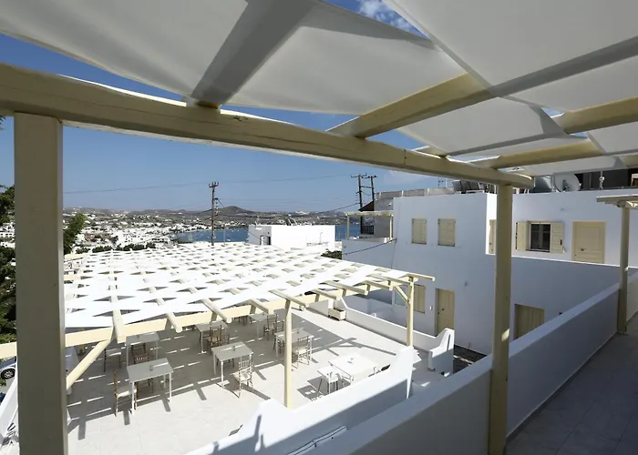 Oda ve Kahvaltı The White Adamantas (Milos)