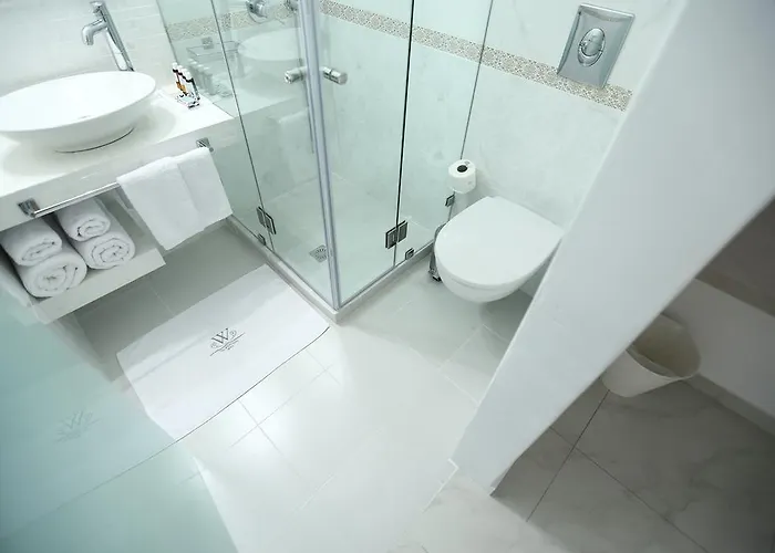 Oda ve Kahvaltı The White 4*