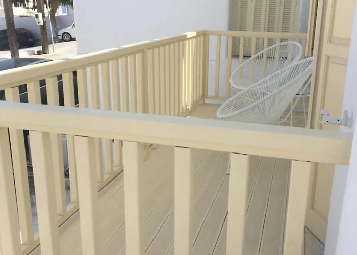 The White Adamantas (Milos)