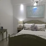 The White 4*