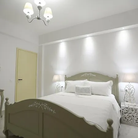 The White Adamantas (Milos)