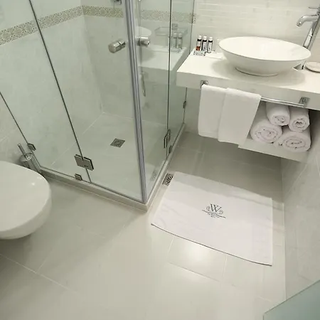 Bed & Breakfast The White