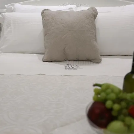 The White Bed & Breakfast 2*