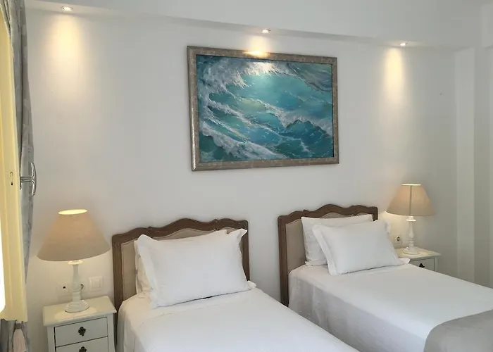 The White アダマス